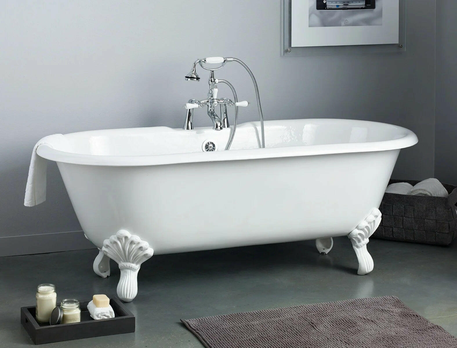 Regal Cast Iron Bathtub with Shaughnessy Feet |  Bathtub |  Cheviot USD |  Cheviot.